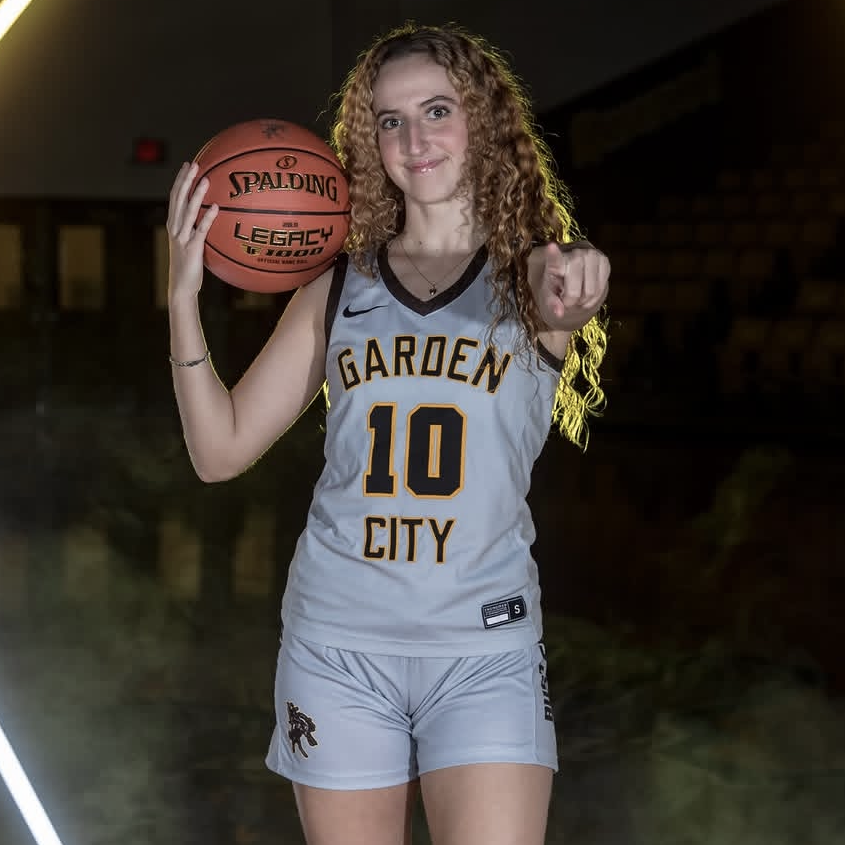 Paula Fernández Castillo athlete profile head shot
