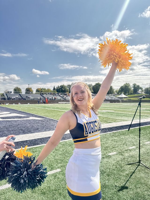 Athlete profile featured image number 3 of 4