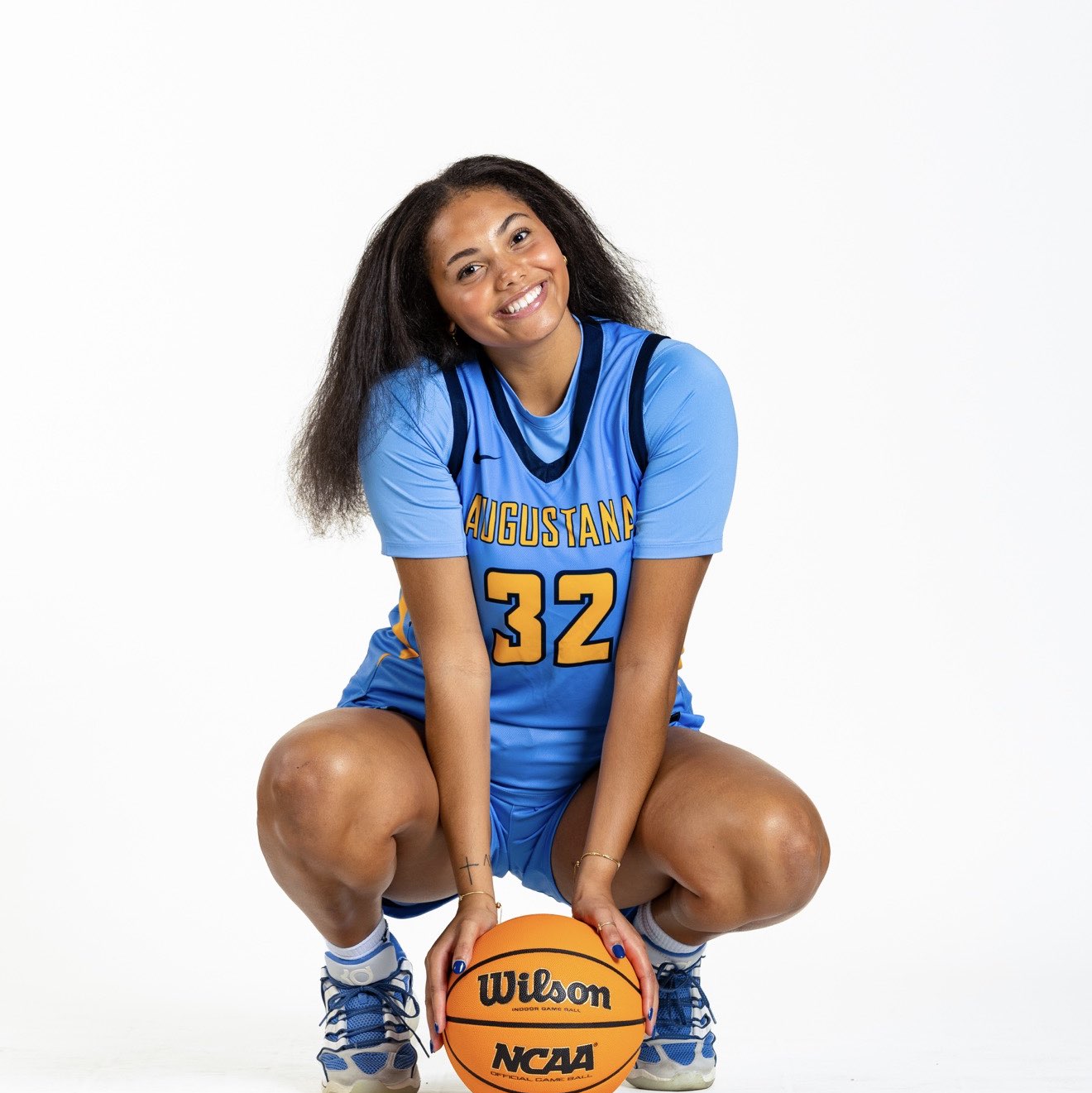 Makinley Lawrenson athlete profile head shot