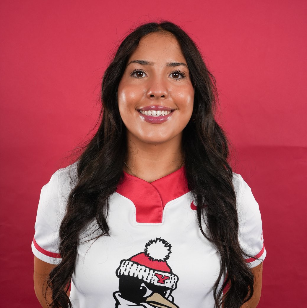 Naomi Bottomlee athlete profile head shot