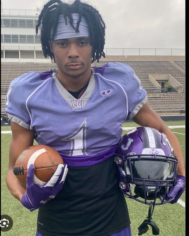 Athlete profile featured image number 2 of 5