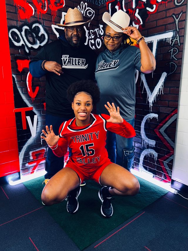 Athlete profile featured image number 4 of 4