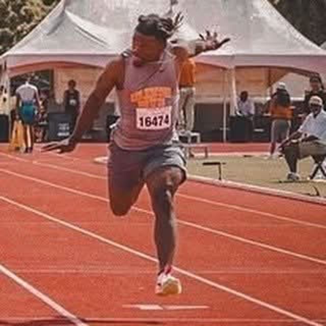 Athlete profile featured image number 1 of 4