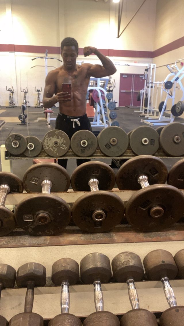 Athlete profile featured image number 1 of 4