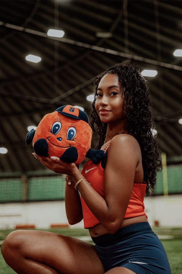 Athlete profile featured image number 1 of 4