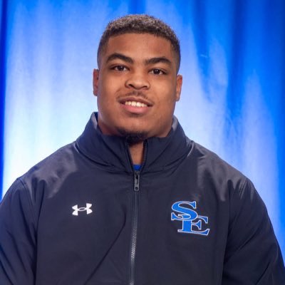 Jaylen Holloway athlete profile head shot