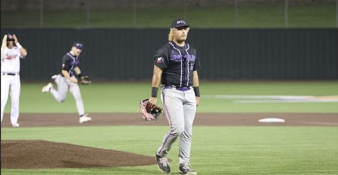 Athlete profile featured image number 3 of 5