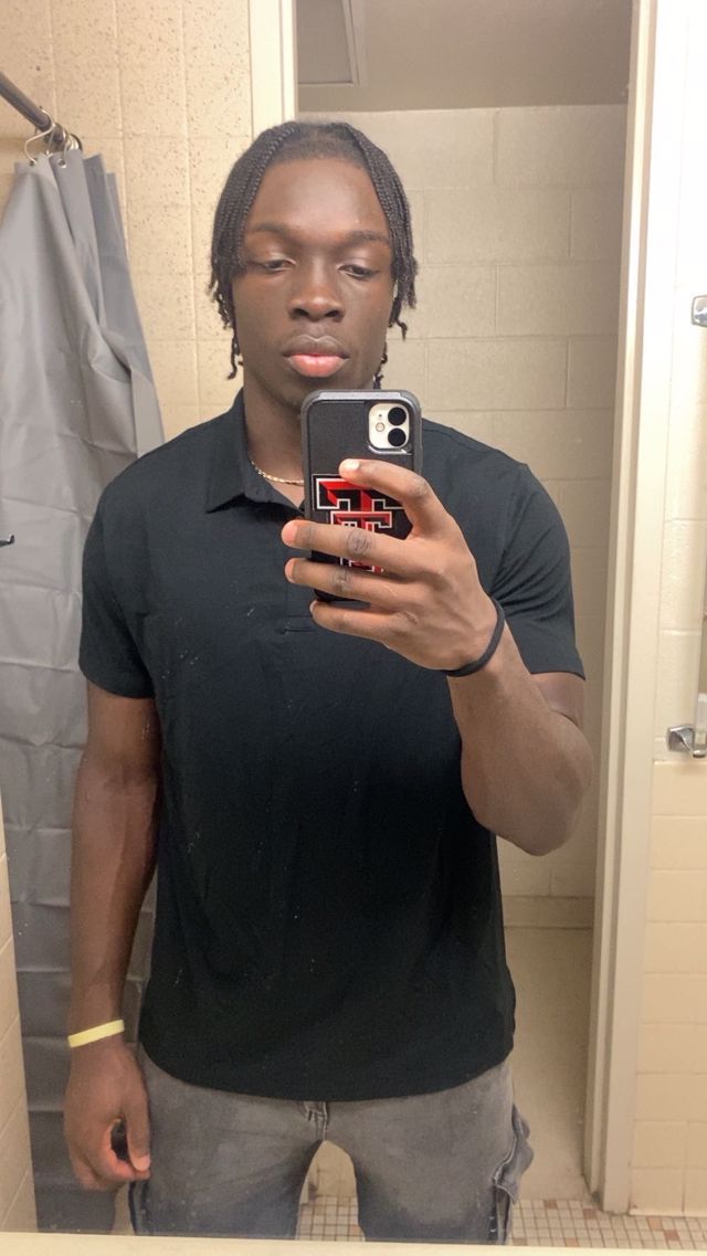 Athlete profile featured image number 1 of 5