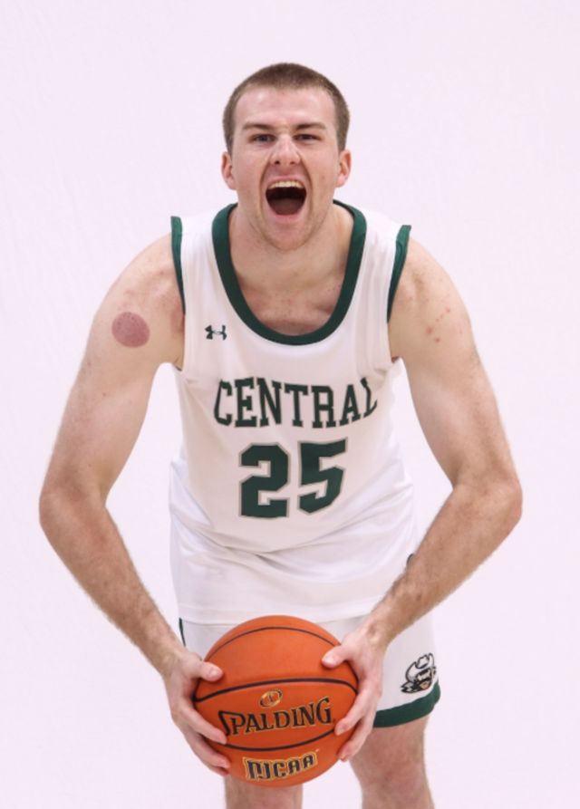 Athlete profile featured image number 4 of 4