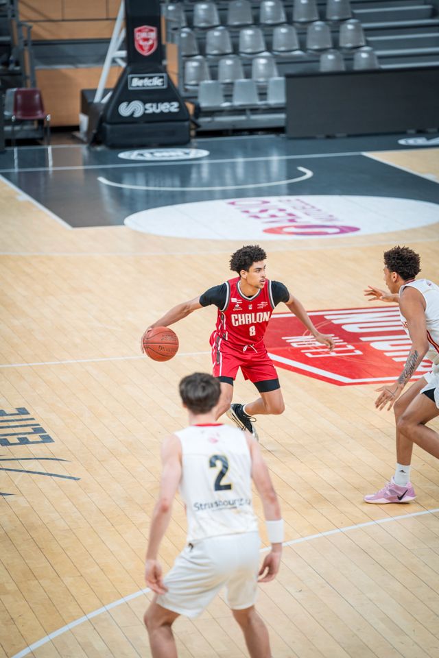 Athlete profile featured image number 2 of 4