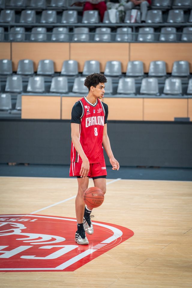 Athlete profile featured image number 1 of 4