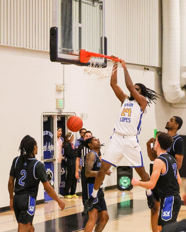 Athlete profile featured image number 3 of 5