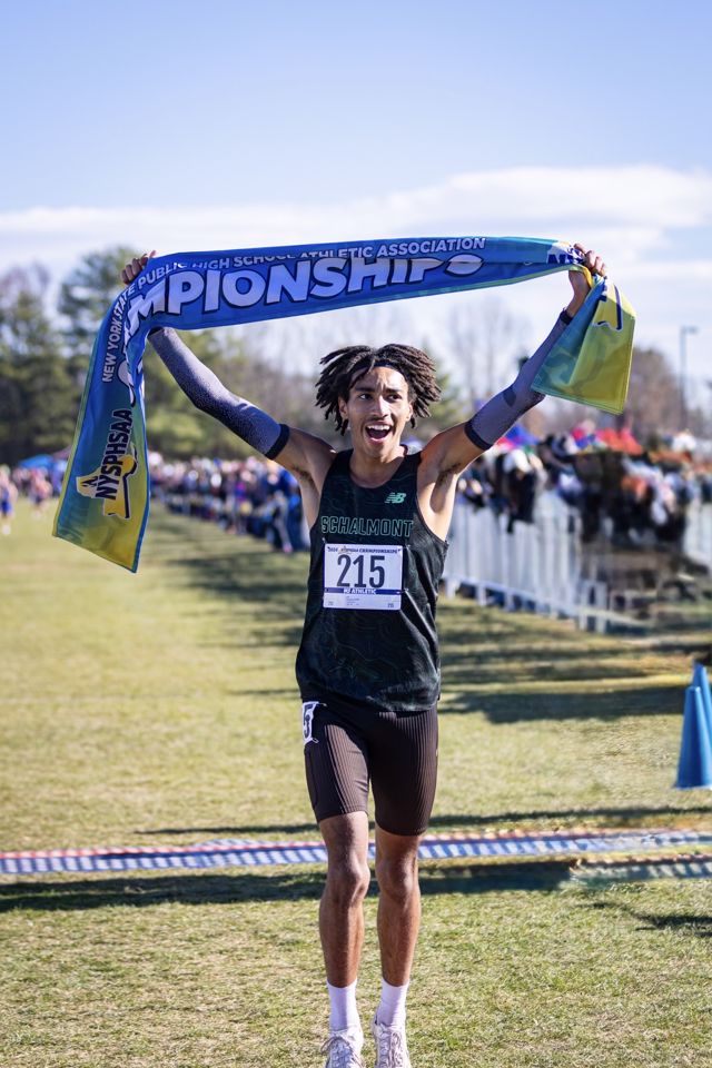 Athlete profile featured image number 1 of 4