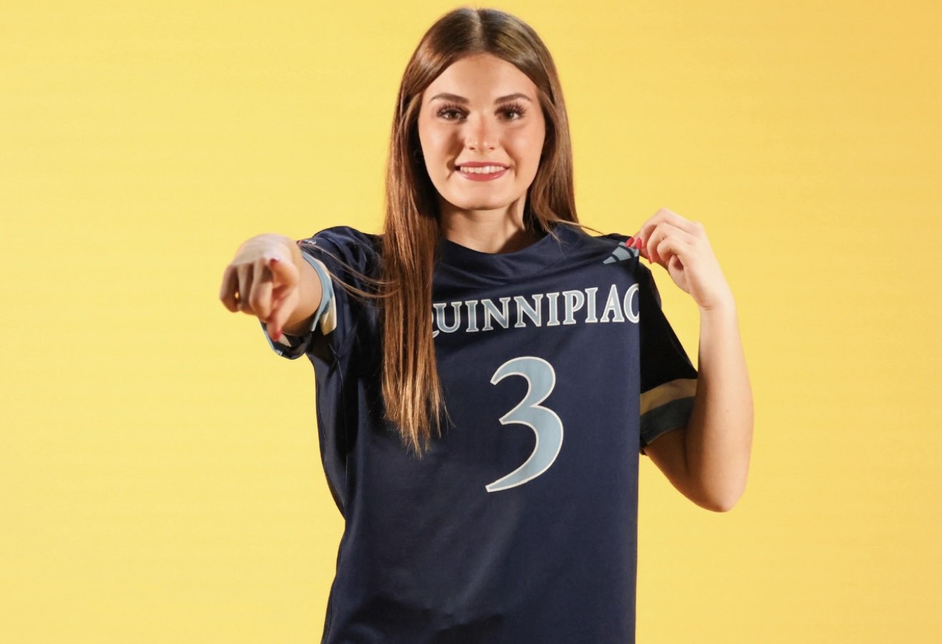 Ava Mansueto athlete profile head shot