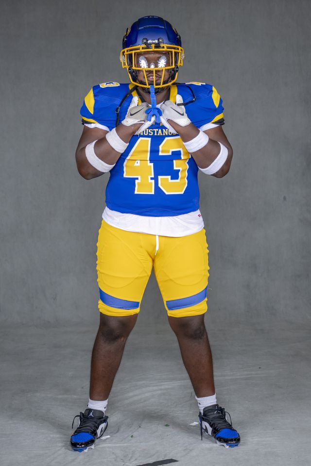 Athlete profile featured image number 2 of 4