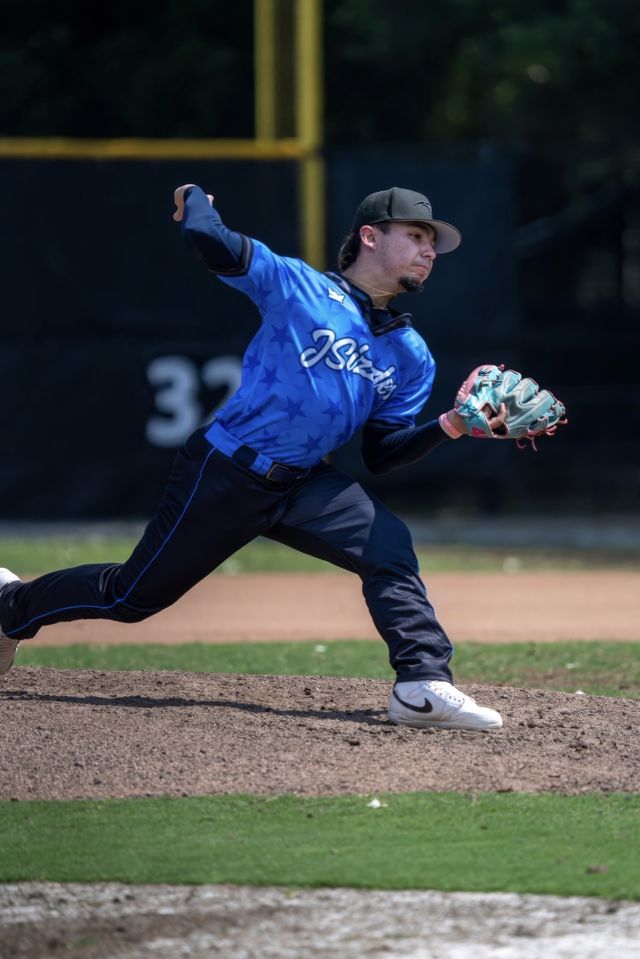 Athlete profile featured image number 2 of 4