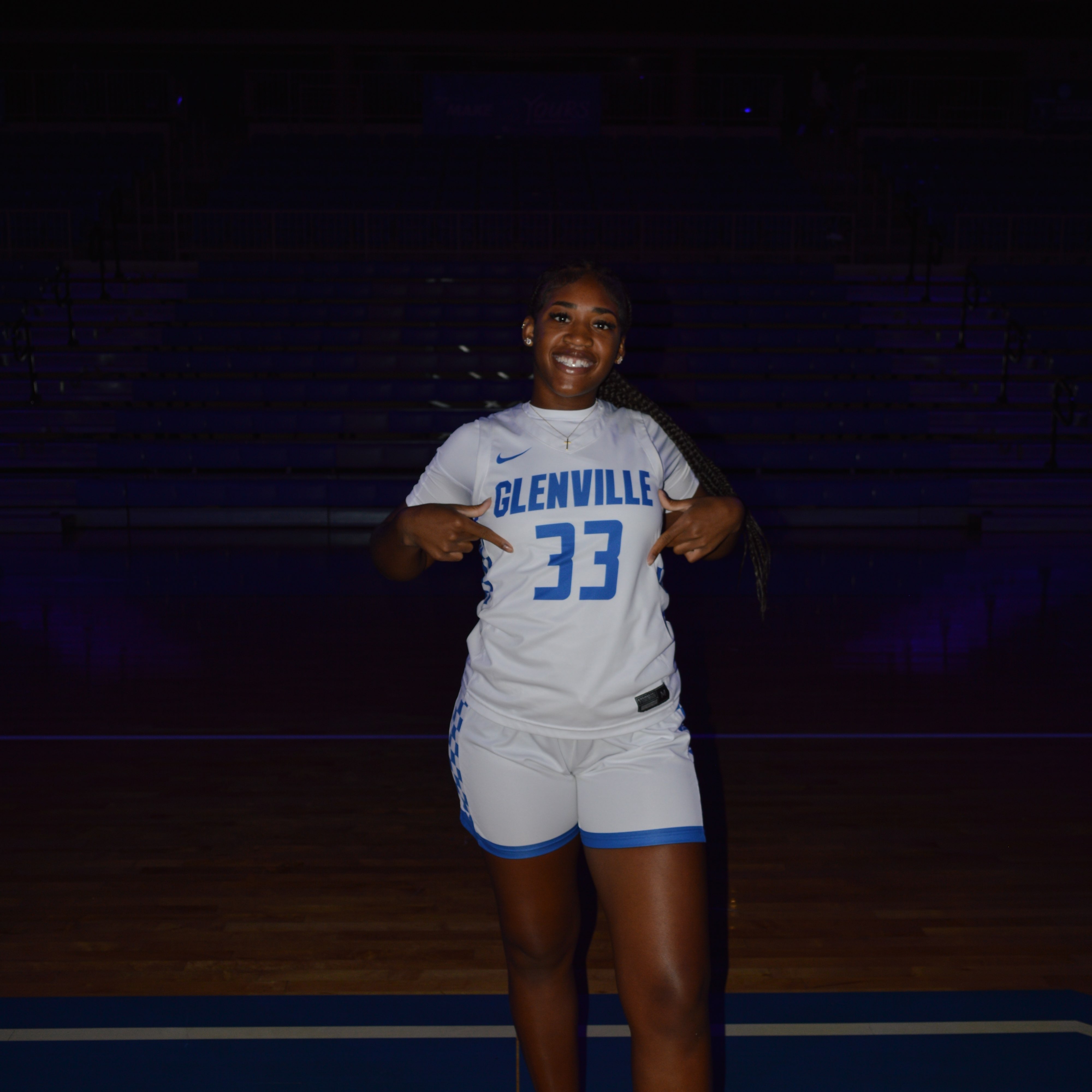 JayCee Elzy athlete profile head shot