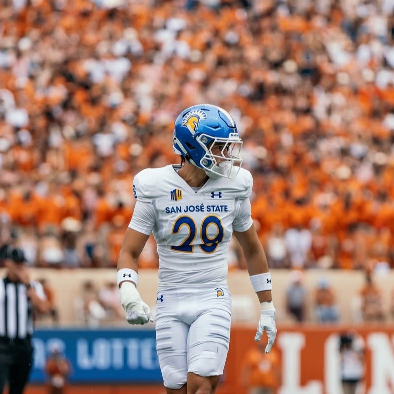 Jaylen Thomas athlete profile head shot