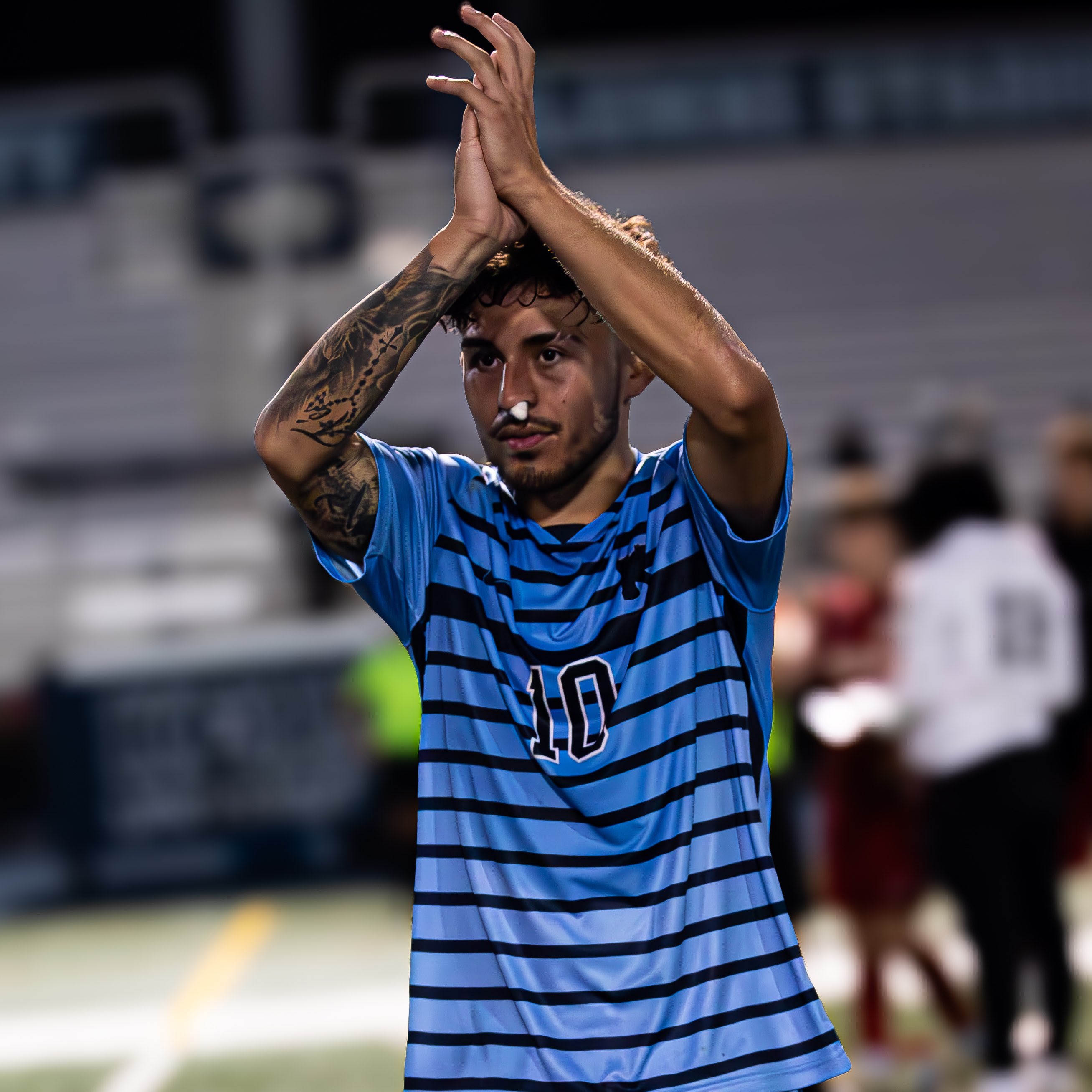 Marvin Munoz athlete profile head shot
