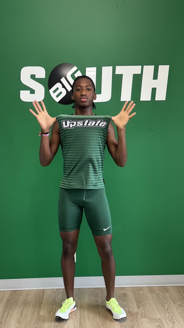 Athlete profile featured image number 3 of 4