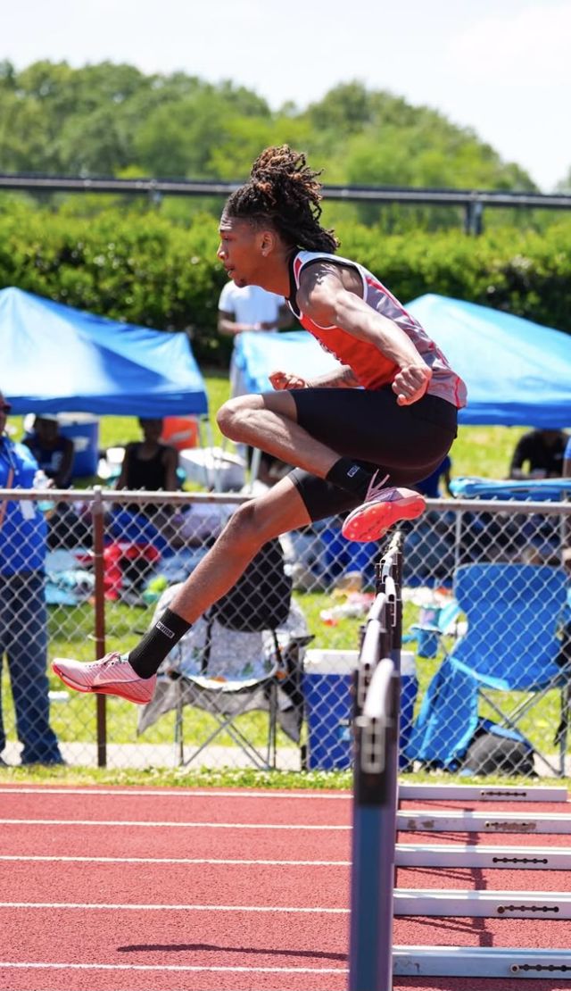Athlete profile featured image number 2 of 5