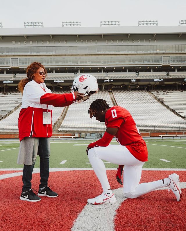 Athlete profile featured image number 3 of 7