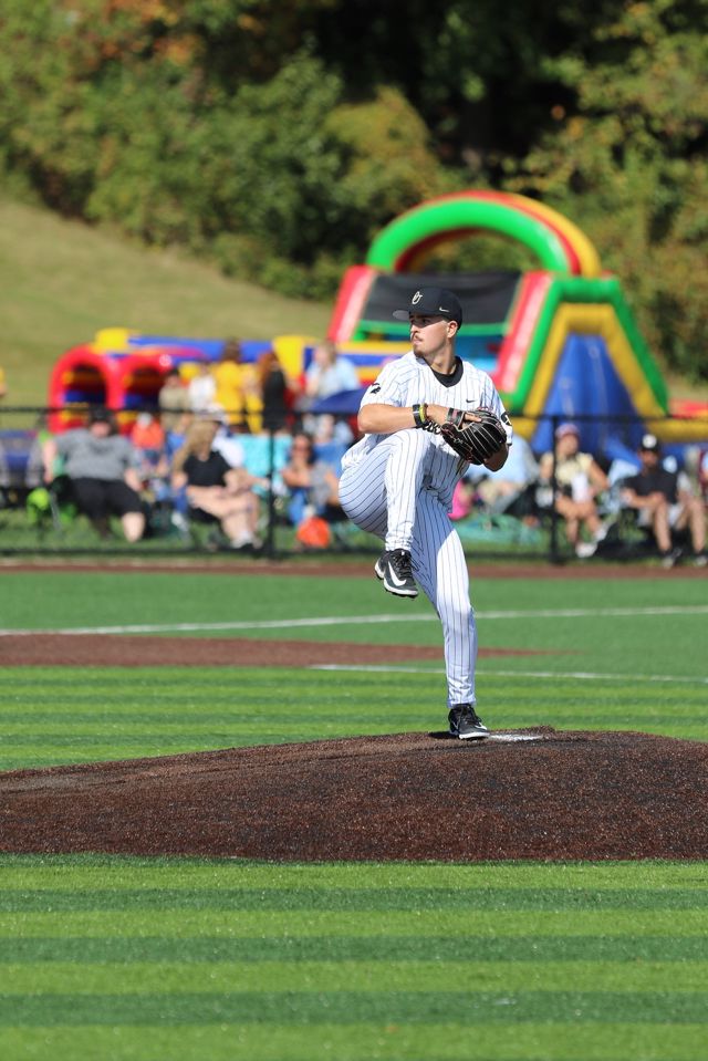 Athlete profile featured image number 1 of 5