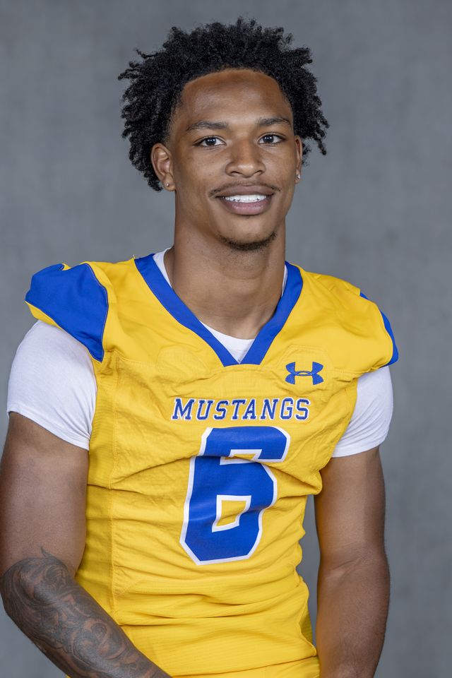 Athlete profile featured image number 1 of 4