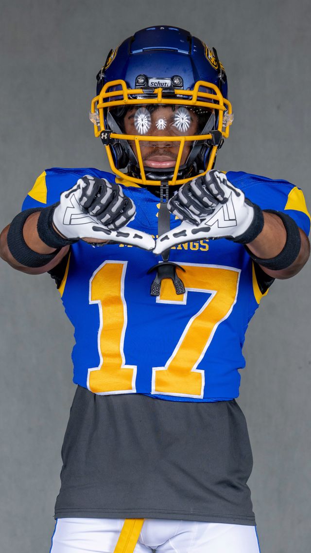 Athlete profile featured image number 3 of 10