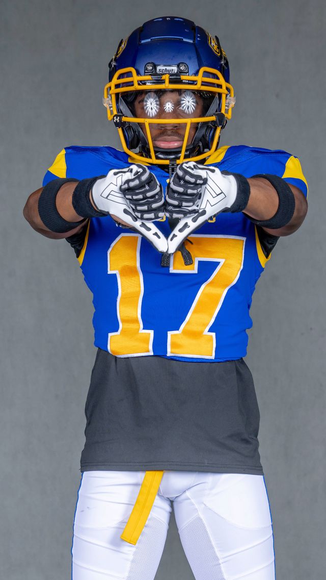 Athlete profile featured image number 4 of 10