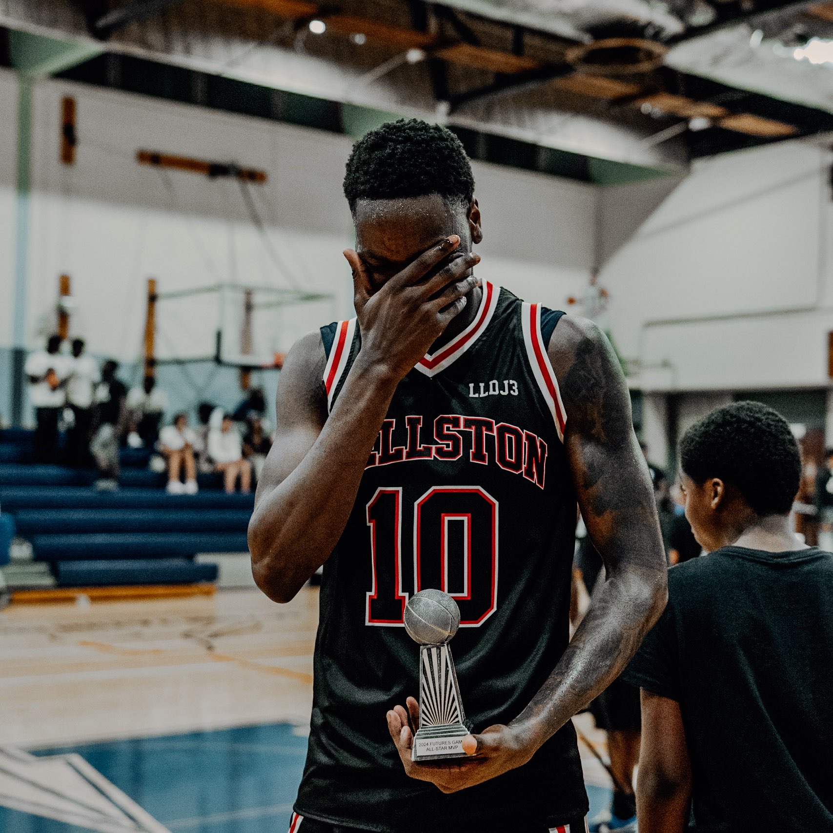 Darrion Sutton athlete profile head shot