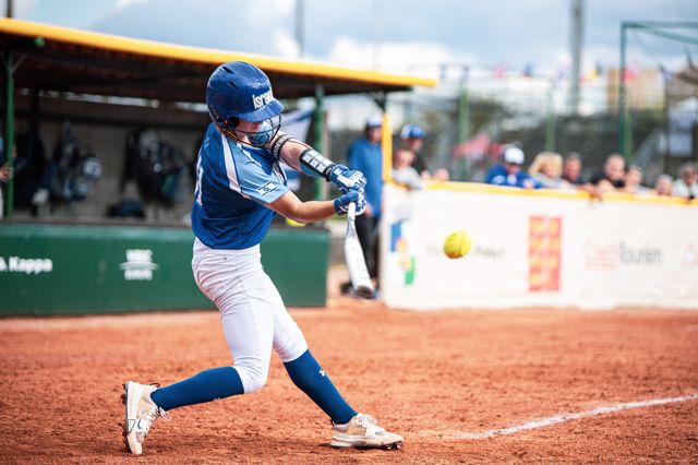 Athlete profile featured image number 3 of 4