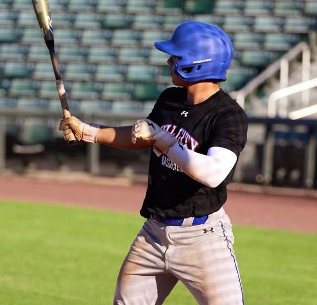 Athlete profile featured image number 1 of 4