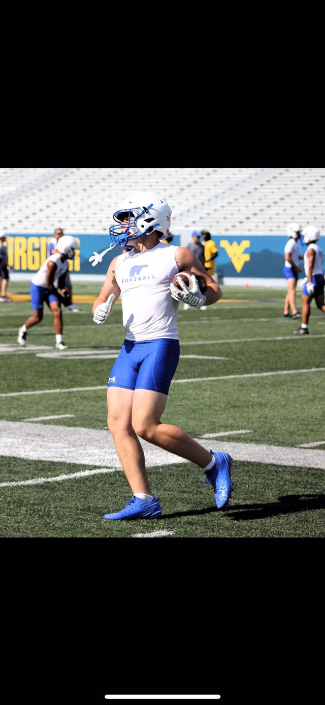 Athlete profile featured image number 3 of 4