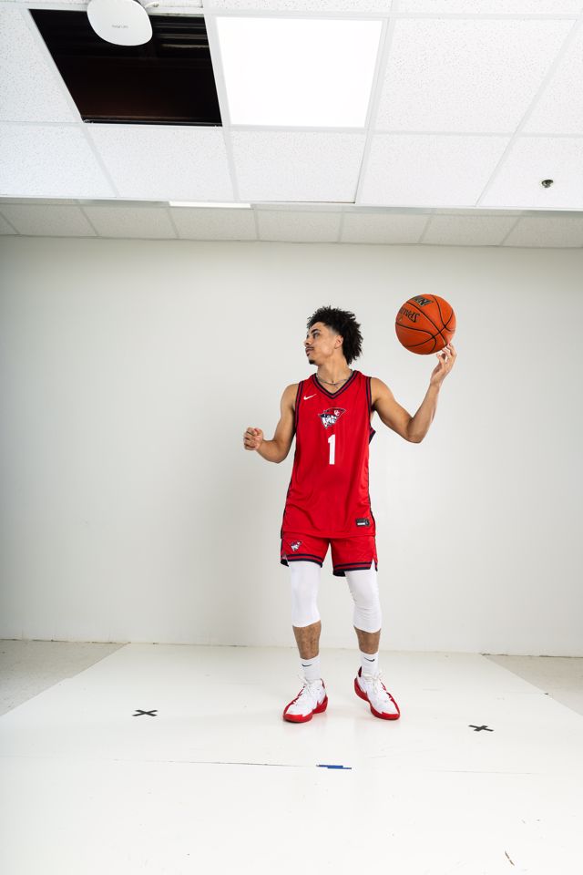 Athlete profile featured image number 3 of 4