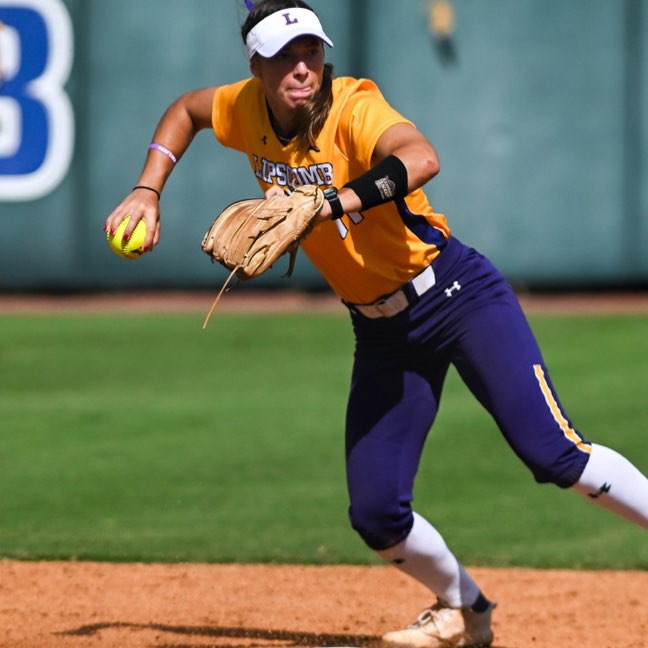 Josephine Heuberger athlete profile head shot