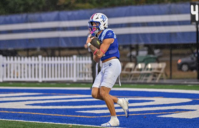 Athlete profile featured image number 1 of 10