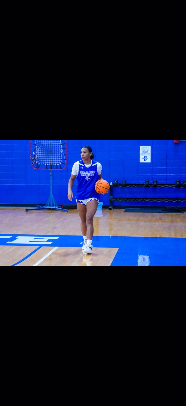 Athlete profile featured image number 3 of 4