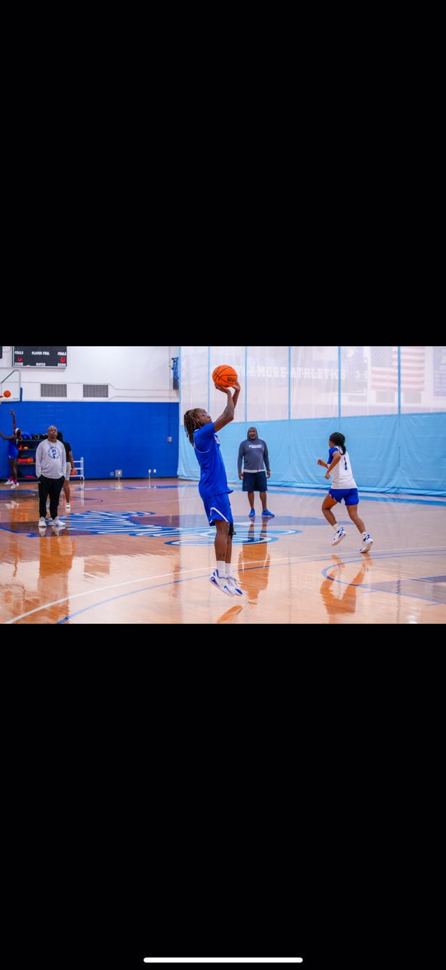 Athlete profile featured image number 3 of 4