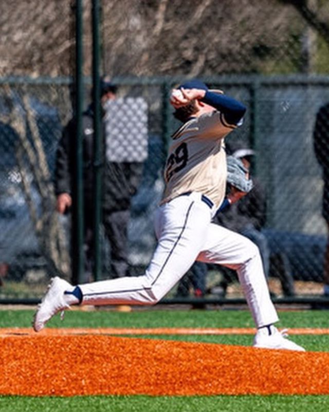 Athlete profile featured image number 2 of 4