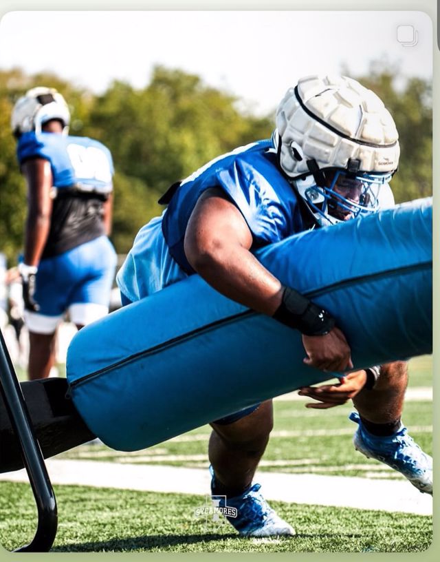 Athlete profile featured image number 1 of 4