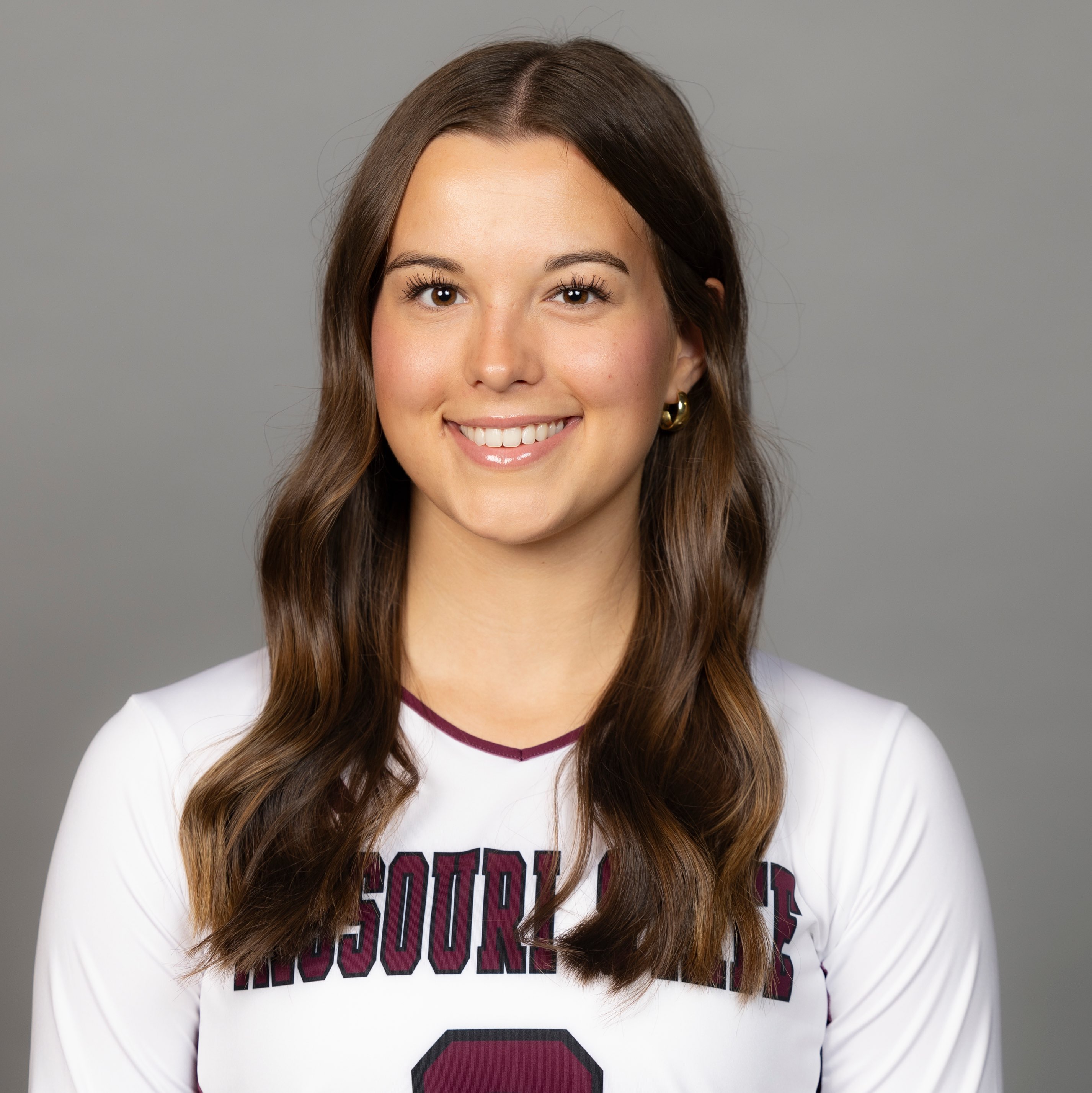 Alayna Saverino athlete profile head shot