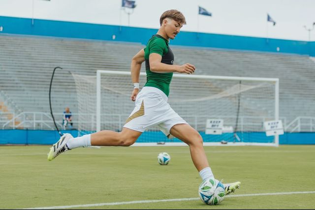 Athlete profile featured image number 1 of 4