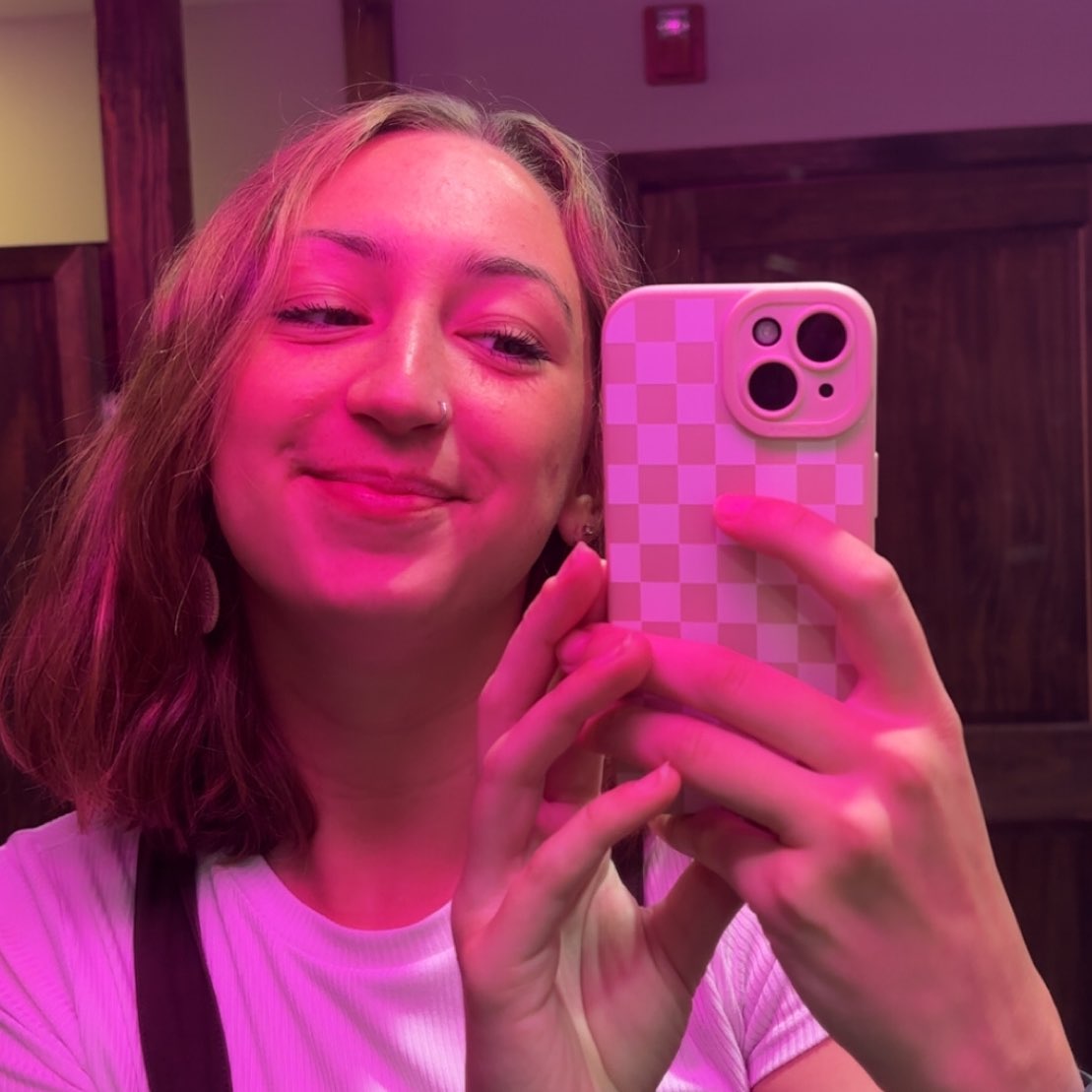 Taylor Richardson athlete profile head shot