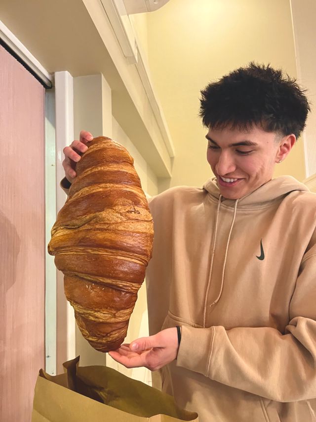 Athlete profile featured image number 2 of 5