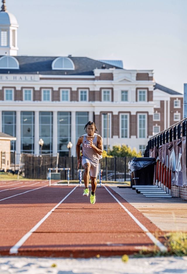 Athlete profile featured image number 6 of 8