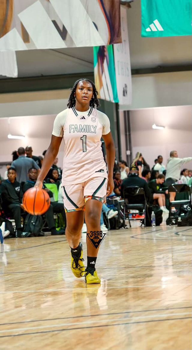 Athlete profile featured image number 8 of 10