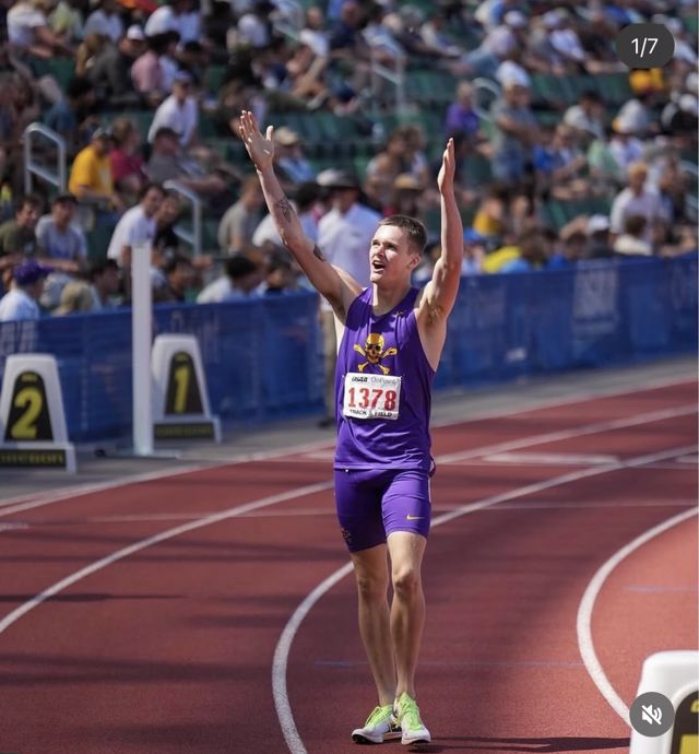 Athlete profile featured image number 3 of 6