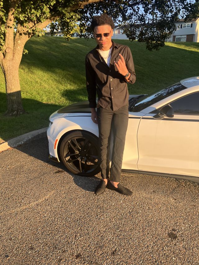 Athlete profile featured image number 1 of 7