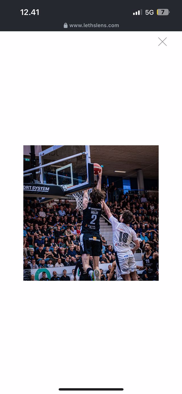 Athlete profile featured image number 4 of 4